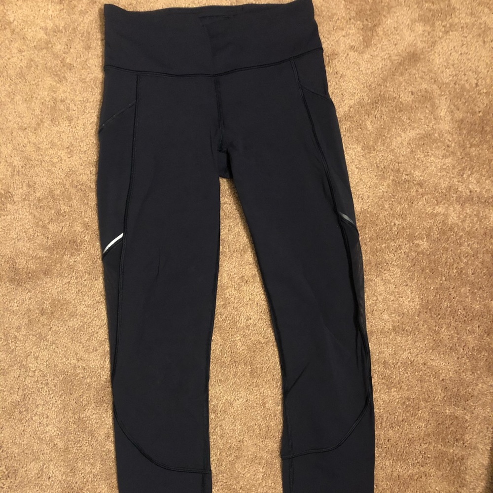 Lululemon leggings - Pocket and Mesh